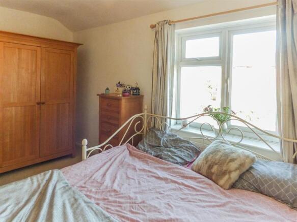 Bedroom 2.jpeg
