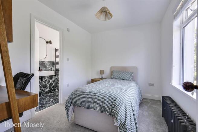 22 Bedroom 4.jpg