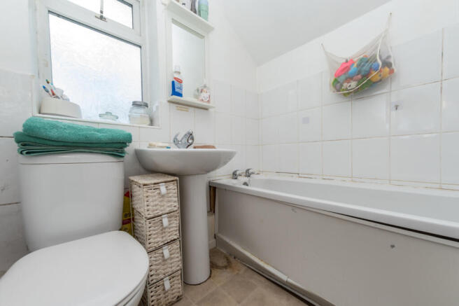 2 bed Semi-Detached for sale Image 11