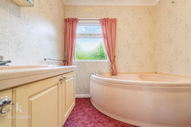 2 bed Park Home for sale Image 6