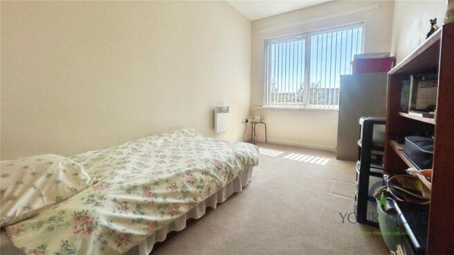 2 bed Retirement Property for sale Image 8