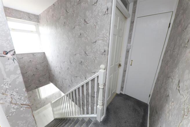 3 bed Link Detached House for sale Image 11