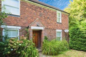 1, Udiam Cottages, Junction Road, Robertsbridge TN32 5XB