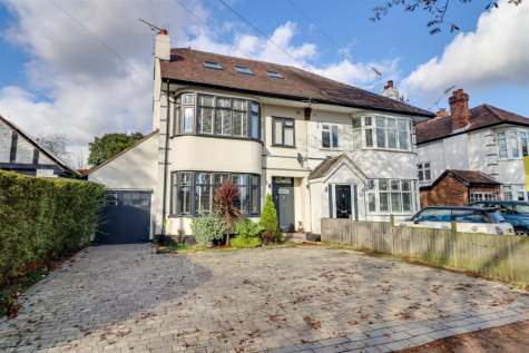 Prittlewell Chase, Westcliff-On-Sea