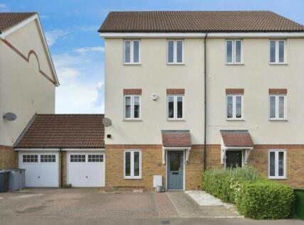 Academia Avenue, Broxbourne