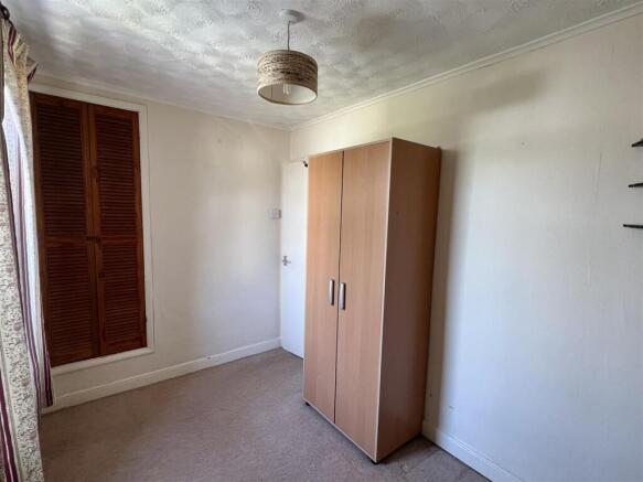 Bedroom: