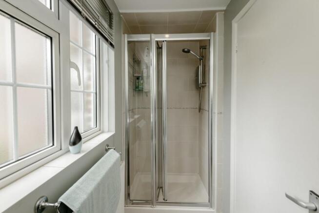 Shower Oom