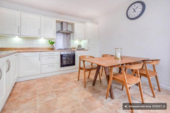 2 bed House for sale Image 5
