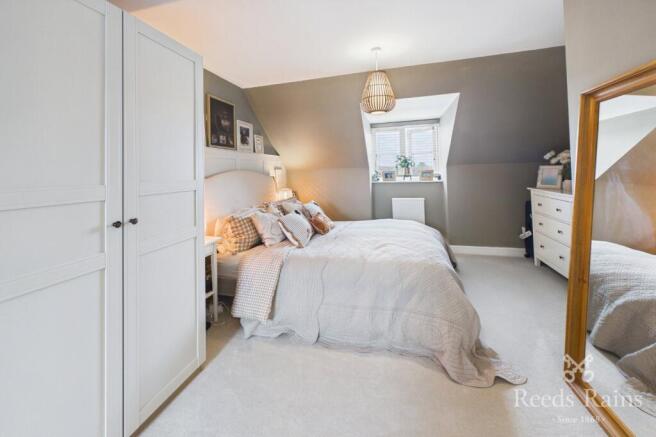 3 bed Semi-Detached for sale Image 9