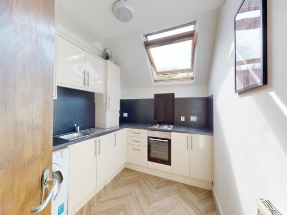 5 bed Not Specified to rent Image 6