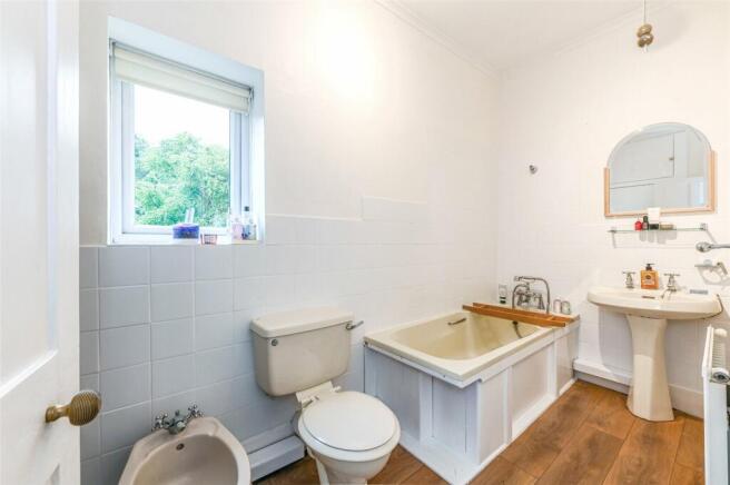En-Suite Bathroom
