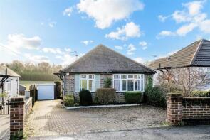 25, Fairlawn Grove, Banstead SM7 3BN