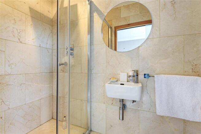 3 bed Town House for sale Image 10
