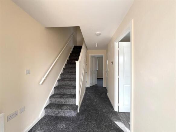 Loachbrook Farm Way, Congleton photo 4