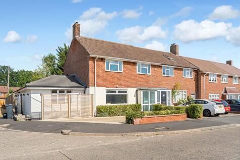 Marbles Way, Tadworth, KT20