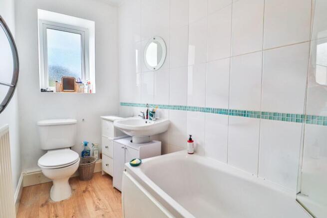 3 bed Terraced for sale Image 6