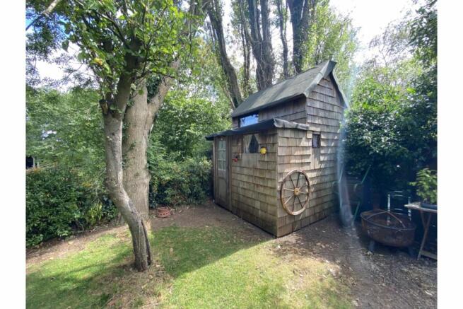 Garden Hut