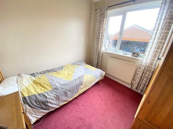 2 bed Semi-Detached Bungalow for sale Image 6