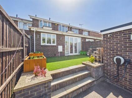 Curlew Road, Abbeydale, Gloucester, Gloucestershire, GL4