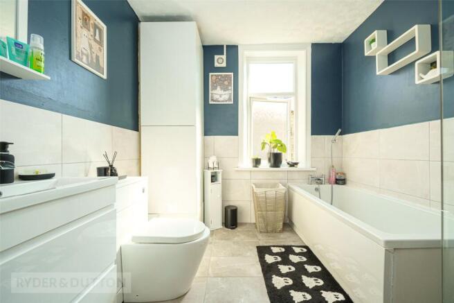 3 bed Terraced for sale Image 10