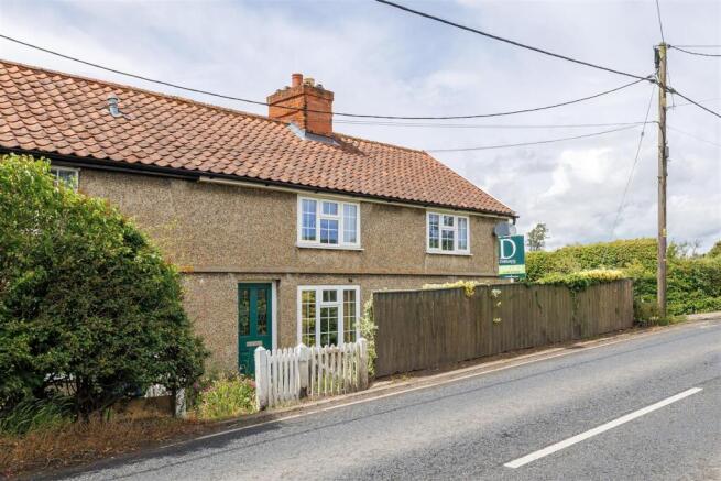 3-bed terraced on Halesworth Road, Bramfield, Halesworth, £270,000