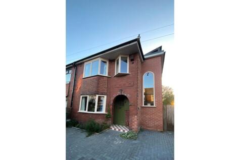 Henderson Street, Manchester, M19