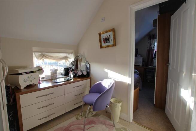 Dressing Room/Bedroom 3