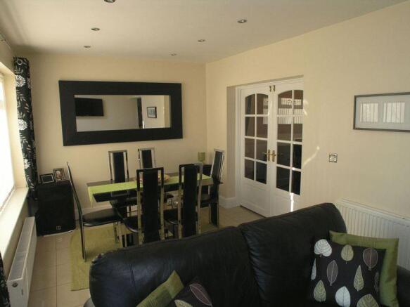 DINING ROOM 1