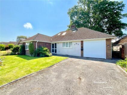 Pinewood Road, Highcliffe, Christchurch, Dorset, BH23