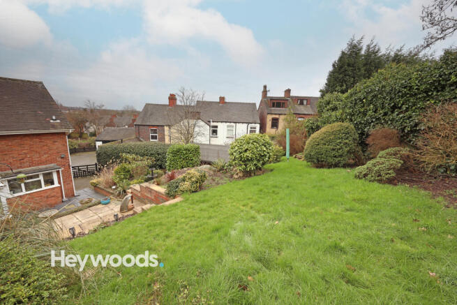 099A5240