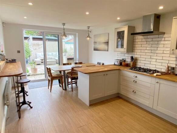 Kitch - Break 3.jpeg