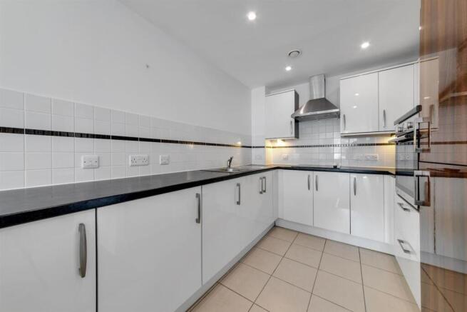 07-a5af23 Yew Tree Court -26-medium.jpg