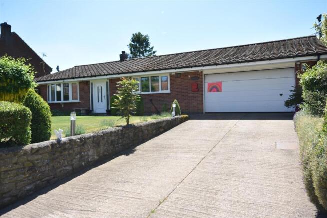 INTEGRAL DOUBLE GARAGE