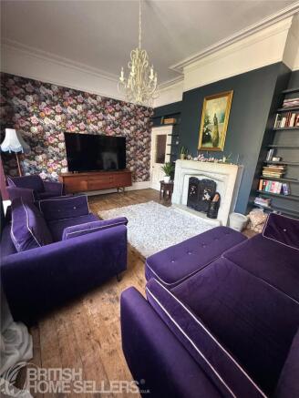 5 bed Terraced for sale Image 11