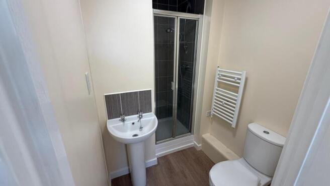 Ensuite.jpeg
