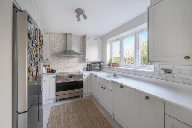 1406204-23-697cb0...