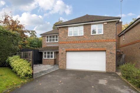 Dundaff Close, Camberley, Surrey