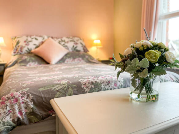 Bedroom 1 feature