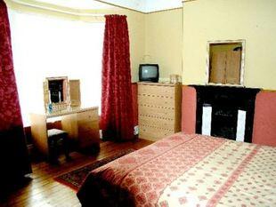 FRONT BEDROOM 1