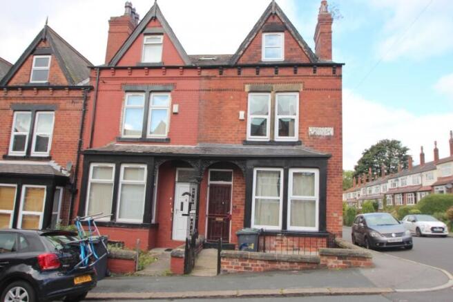 7 bed End of Terrace to rent Image 10