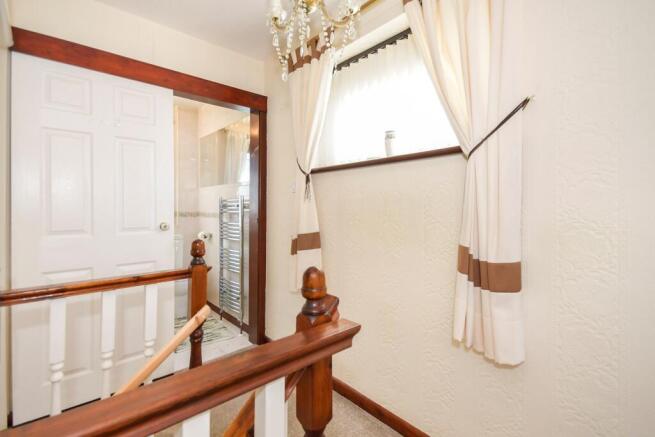 3 bed Detached for sale Image 11
