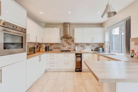 Lancaster Close, Crawley