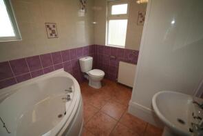 32, Langdale Avenue, Headingley, Leeds LS6 3HA