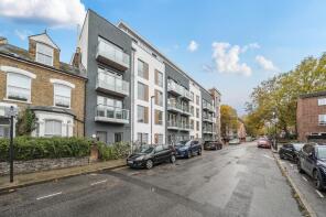 Flat 69, 42 Kinver House, Elthorne Road, London N19 4AS