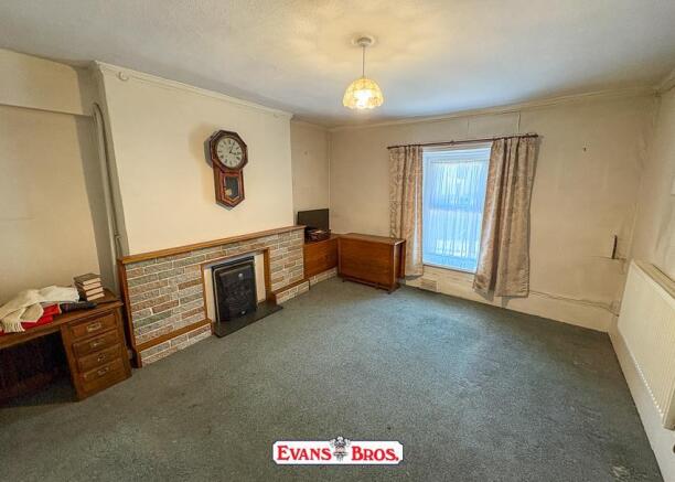 SITTING ROOM