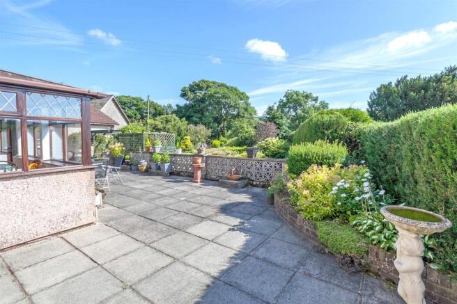 Rear Patio 2.jpg