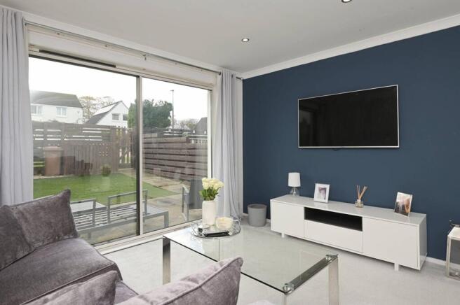 5 Mortonhall Park Green, Mortonhall, Edinburgh, EH17 8SP photo 4