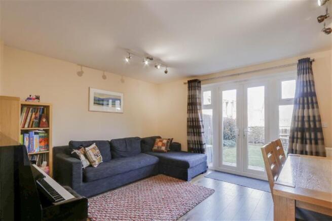 FAMILY/ DINING ROOM
