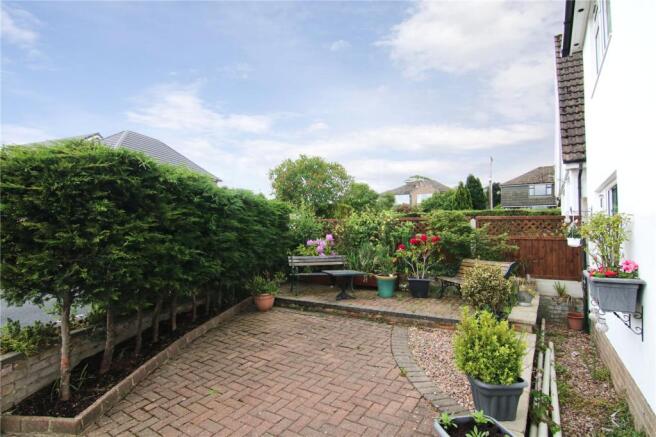 Front Garden/Parking