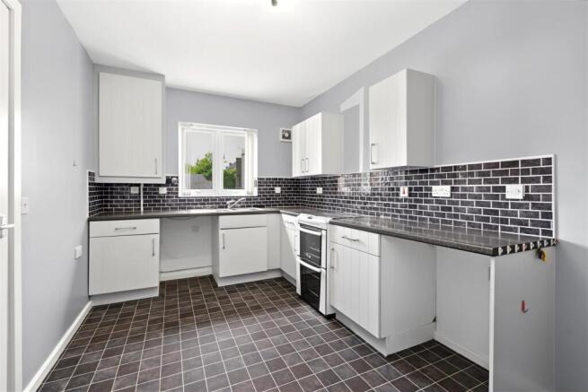 Kitchen_1.jpeg